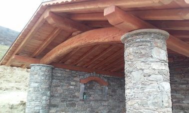 Ristrutturazione Baita in alto Canavese con travi in larice Segheria e Legnami Chiabotti