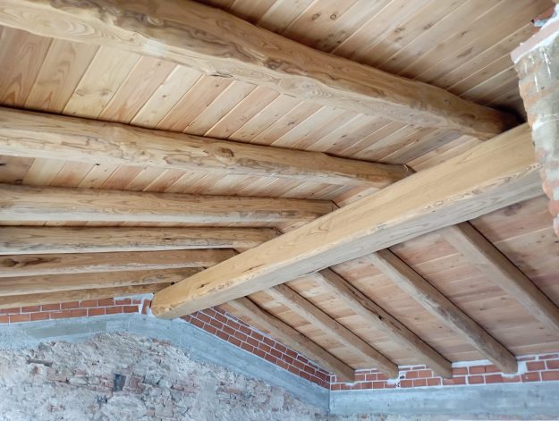 Ristrutturazione cascinale a Ivrea Segheria e Legnami Chiabotti